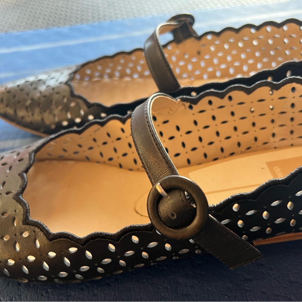 Dolce Vita Black Scalloped Flats